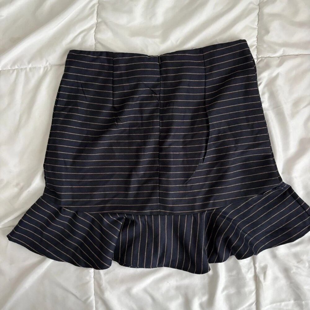 Hayden Los Angeles Pinstripe Skirt Size Large - Picture 2 of 5